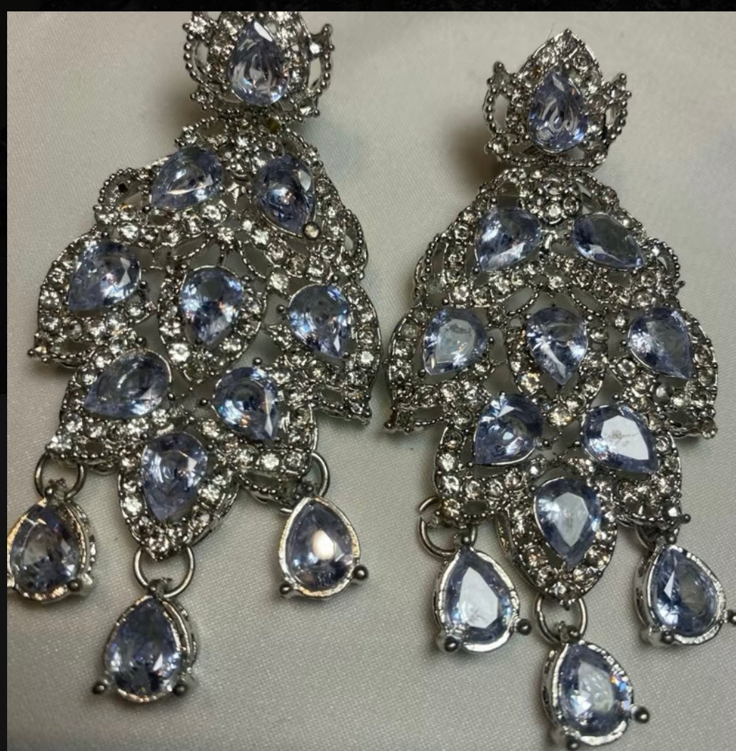 Nida Earrings In Silver Finish