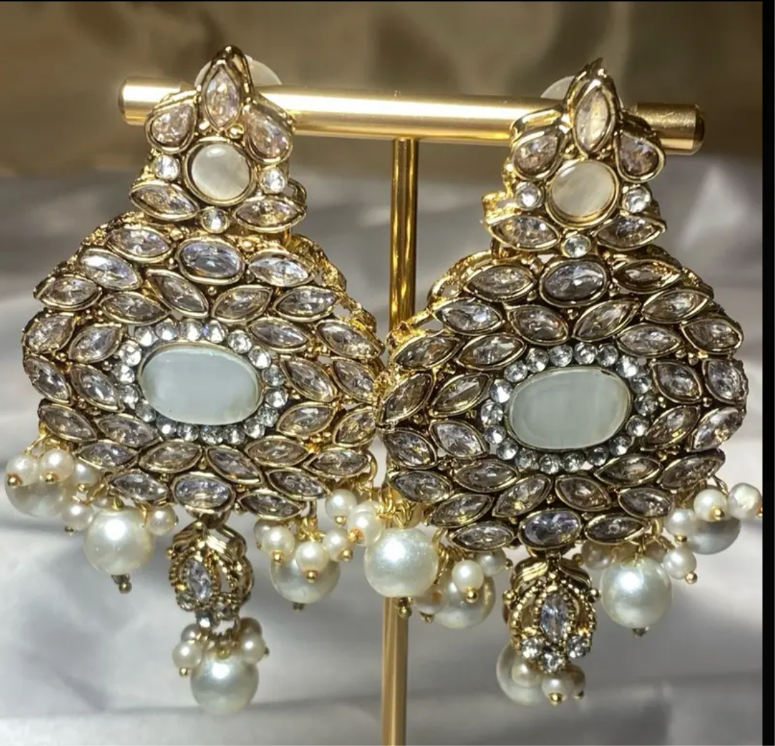 Nisa Polki Earrings In Gold Finish