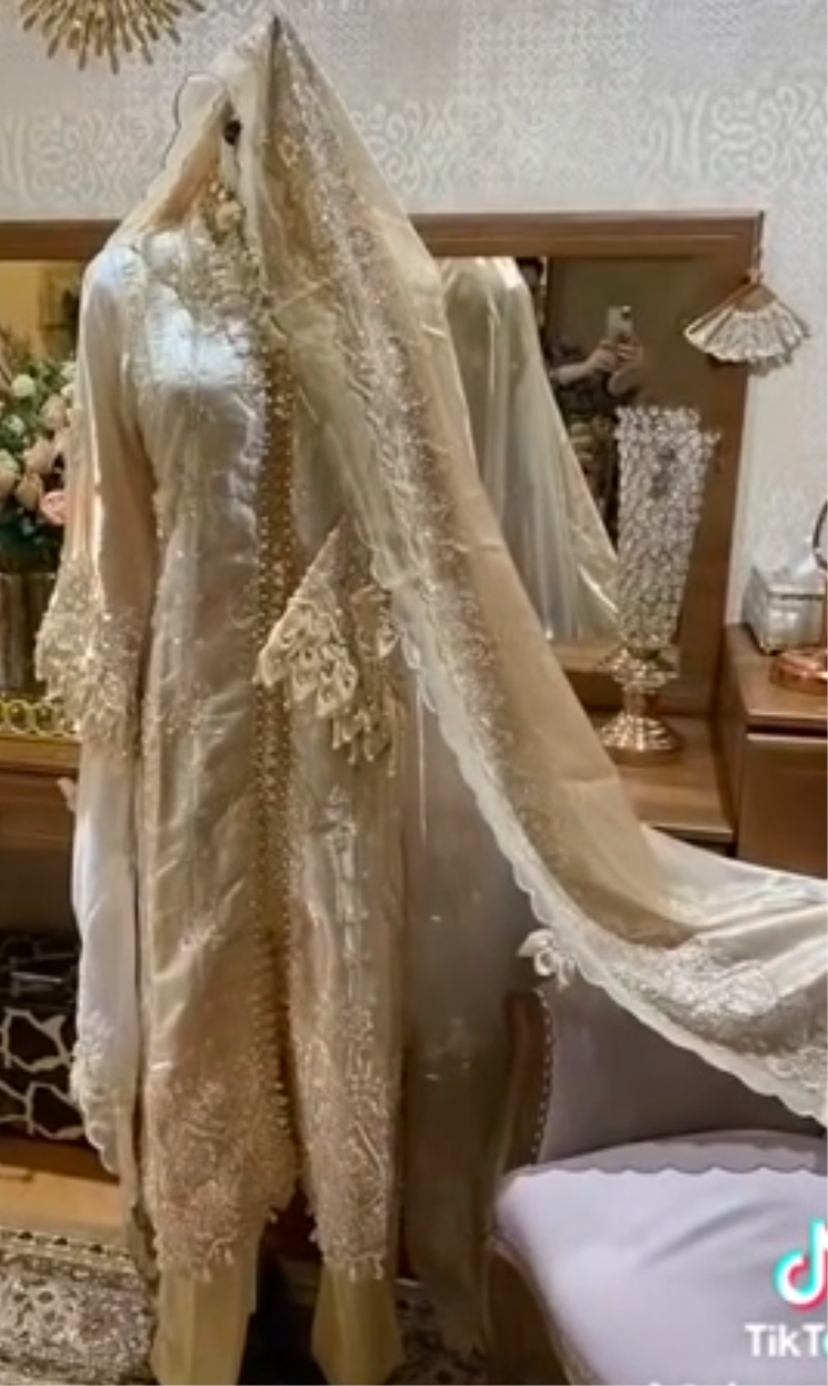 Korean Silk 3 Piece Outfit Ombré Gold Heavy