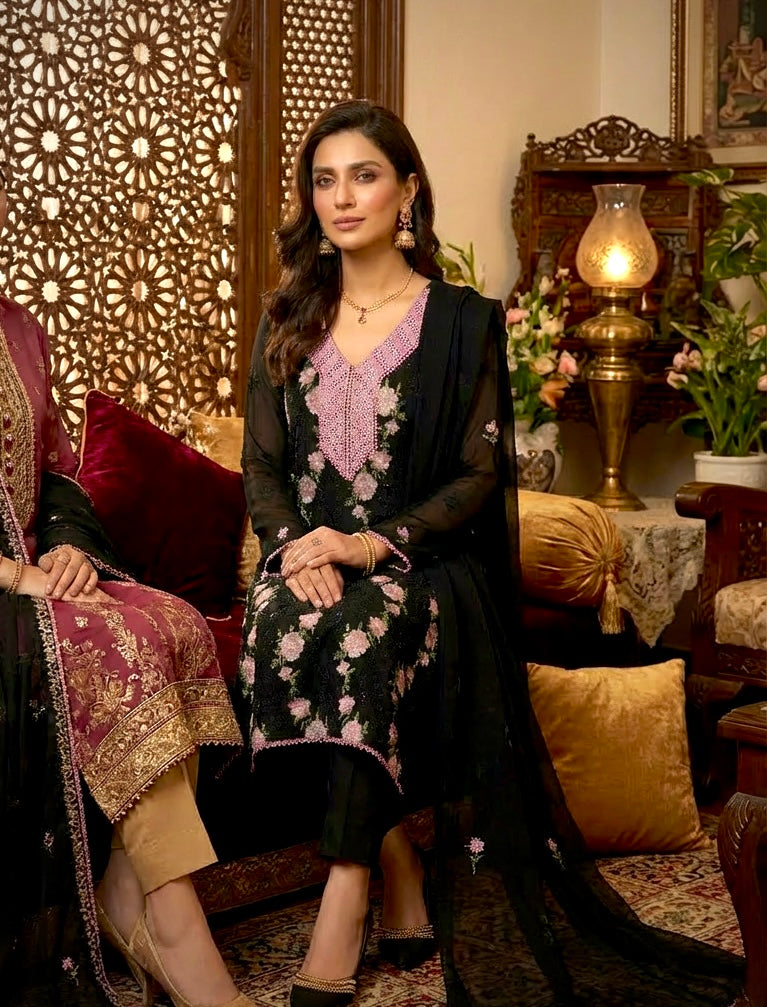 Embroidered & Sequins ChiffonSuit. Black & Pink
