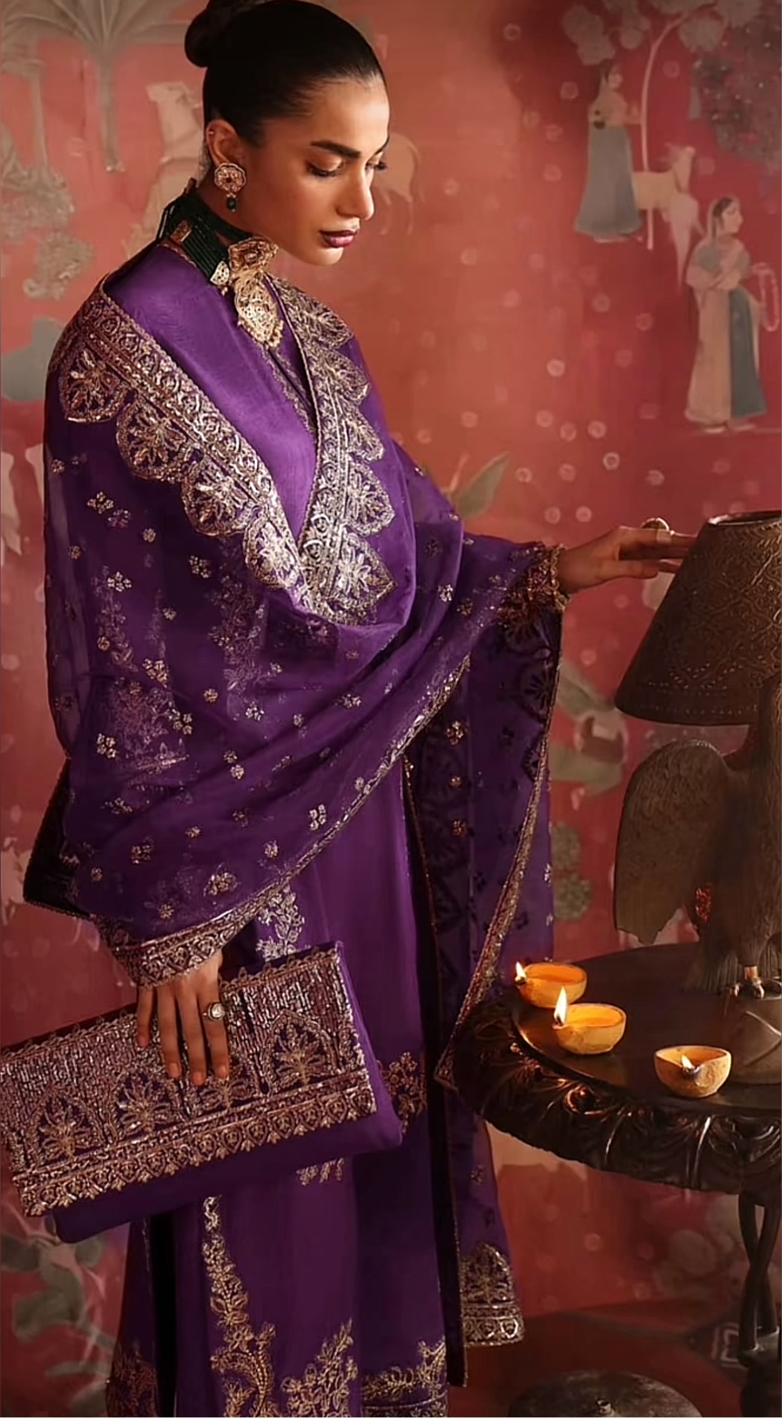 Afrozeh Silk Suit Medium