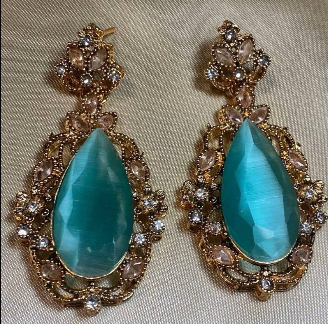 Vintage Pear Drop Earrings in Gold Finish