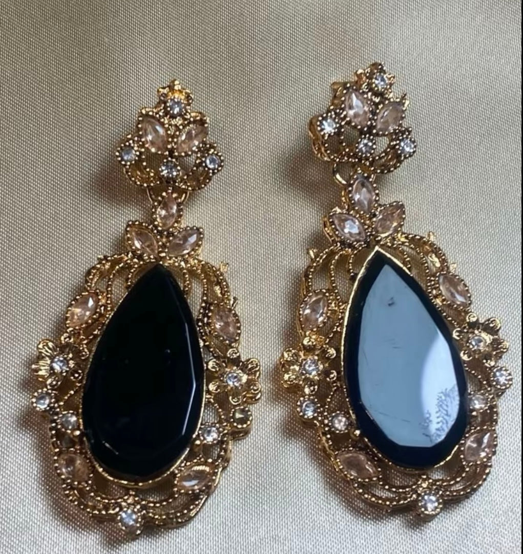 Vintage Pear Drop Earrings in Gold Finish