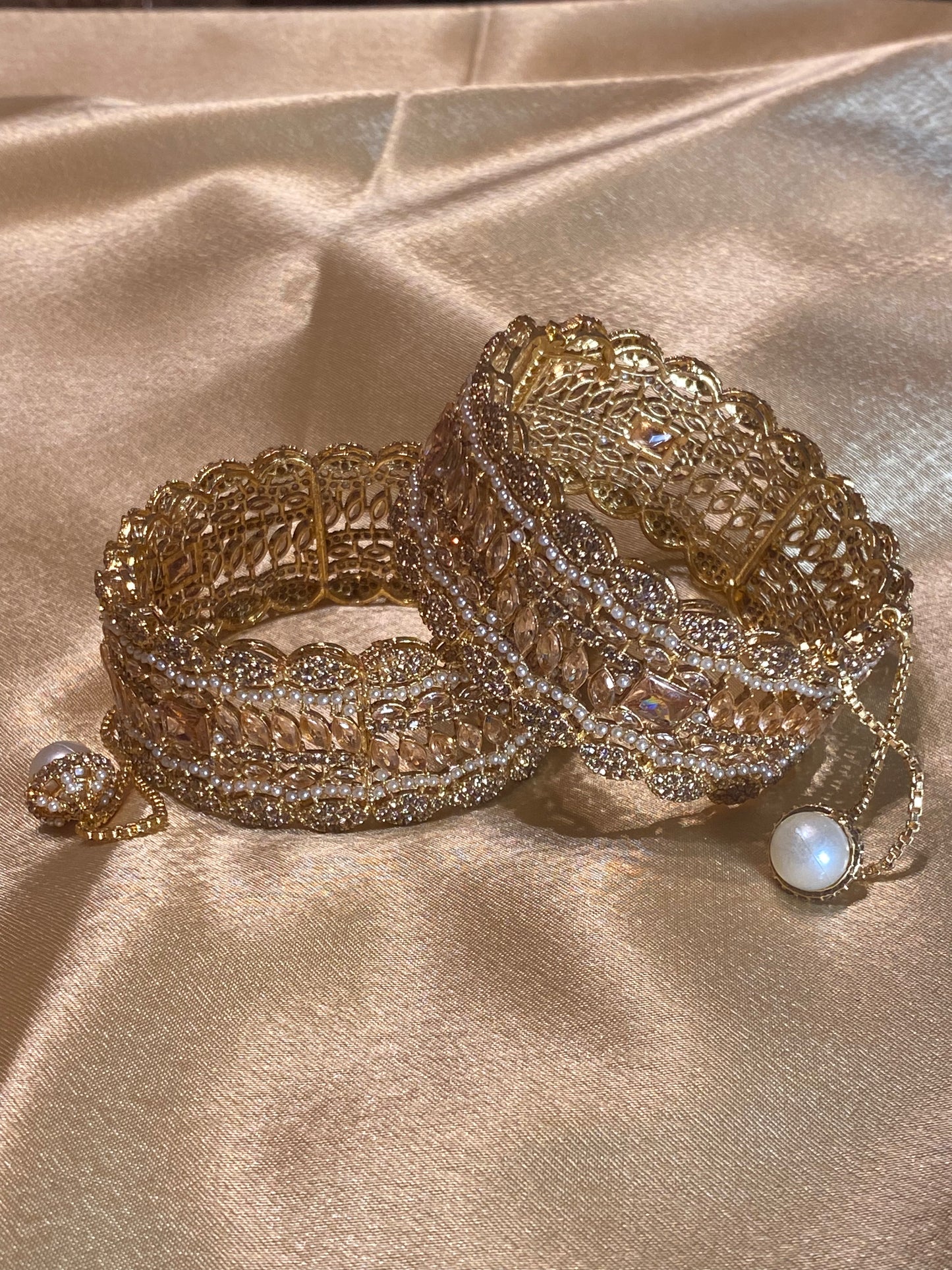 Gold-Champagne Pearl Openable Bangle Set