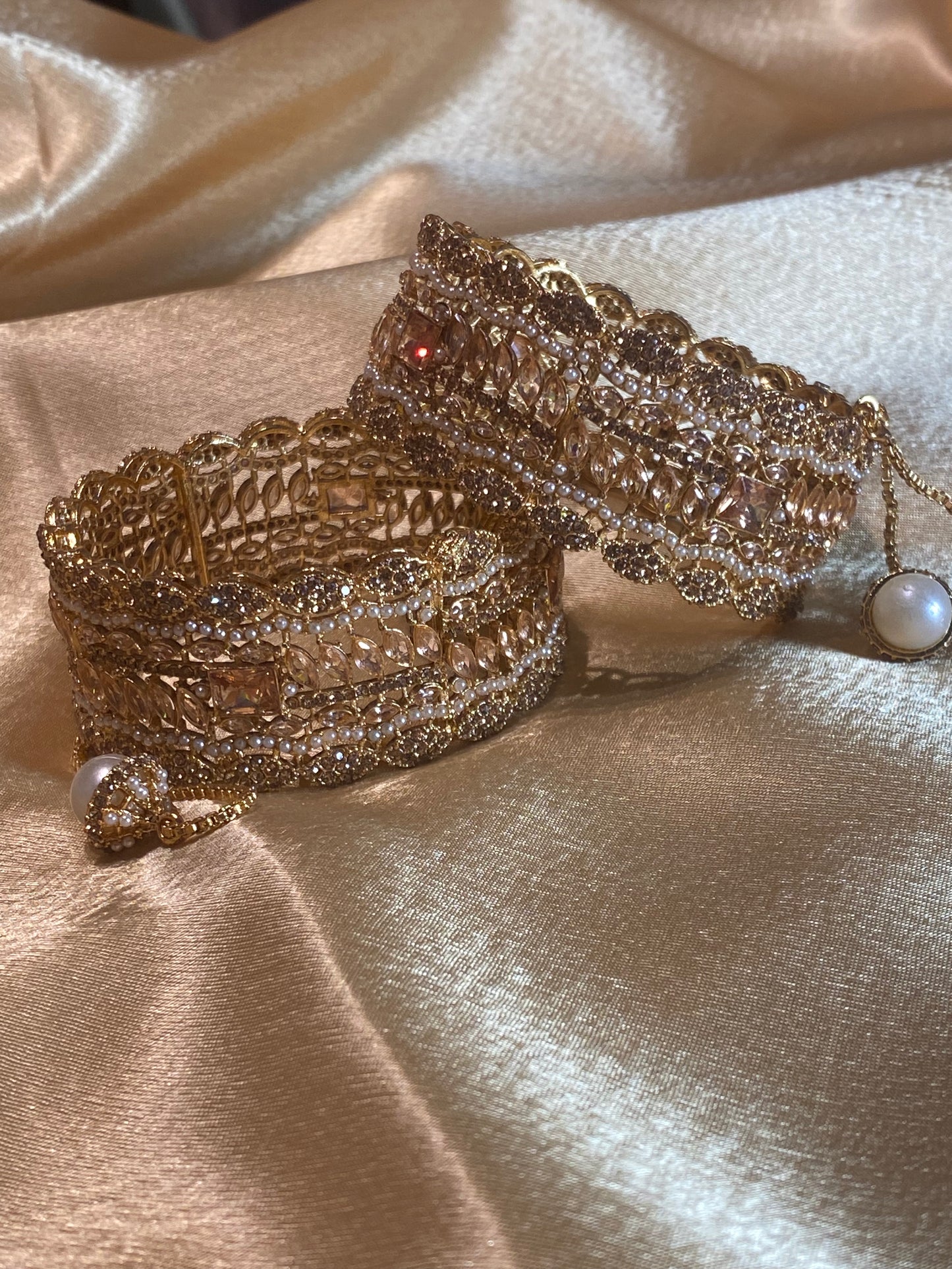 Gold-Champagne Pearl Openable Bangle Set