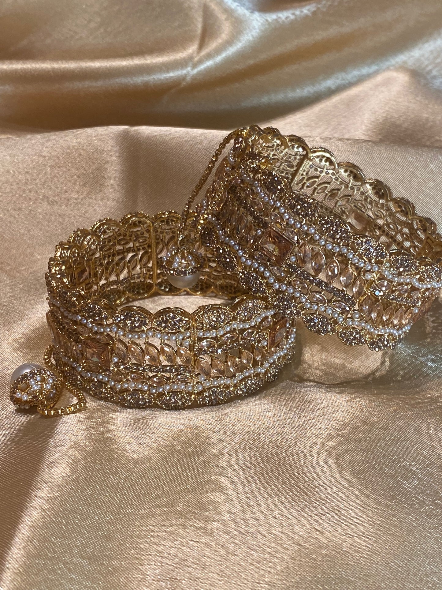 Gold-Champagne Pearl Openable Bangle Set